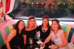 Beste-Burlesque-Bar-in-Berlin-Lieschen-Mueller-Cirque-du-Burlesque-Fernsehturm-Alexanderplatz