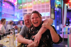 beste-Bar-Idee-fuer-deinen-Top-Abend-in-Berlin-Lieschen-Mueller-Burlesque-Bar-Berlin-Erlebnis-Restaurant-und-Eventlocation-im-Fernsehturm