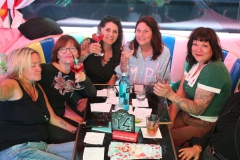 angesagte-Eventlocation-fuer-Gruppen-in-Berlin-in-der-Burlesque-Bar-und-Erlebnis-Restaurant-Lieschen-Mueller-im-Fernsehturm-Alexanderplatz