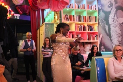 Lieschen-Mueller-Beste-Burlesque-Bar-am-Alexanderplatz-unterm-Fernsehturm-13