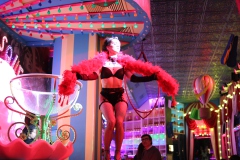 Lieschen-Mueller-Beste-Burlesque-Bar-am-Alexanderplatz-unterm-Fernsehturm-5