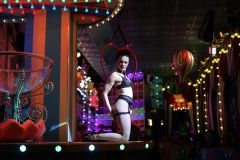 Lieschen-Mueller-Cirque-du-burlesque-Berlin-cocktailbar-am-Alexanderplatz-2026-25