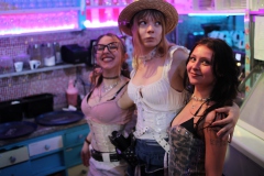 Lieschen-Mueller-Cirque-du-burlesque-Berlin-cocktailbar-am-Alexanderplatz-2026-35