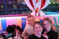 Lieschen-Mueller-Cirque-du-burlesque-Berlin-cocktailbar-am-Alexanderplatz-2026-36