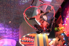 Cirque-du-Burlesque-bestes-Erlebnis-Berlin-Lieschen-Mueller-Bar-Restaurant-Eventlocation-Fernsehturm-Alexanderplatz-januar-2026-11