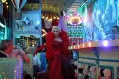 Cirque-du-Burlesque-bestes-Erlebnis-Berlin-Lieschen-Mueller-Bar-Restaurant-Eventlocation-Fernsehturm-Alexanderplatz-januar-2026-19