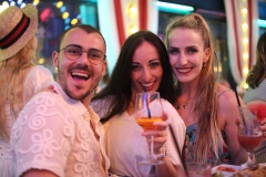 Cirque-du-Burlesque-bestes-Erlebnis-Berlin-Lieschen-Mueller-Bar-Restaurant-Eventlocation-Fernsehturm-Alexanderplatz-januar-2026-9