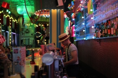 bester-Burlesque-und-Show-Cocktailbar-Berlin-Alexanderplatz-lieschen-muller-Bar-Cirque-du-Burlesque-2026