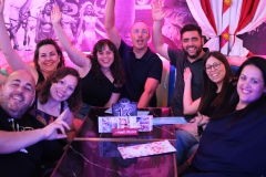 Best-Burlesque-Berlin-Lieschen-Mueller-Bar-fuer-Weihnachtsfeier-TV-Tower-Alexanderplatz-fuer-Weihnachtsfeier-Firmen-und-Gruppen-2026