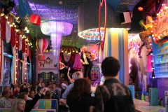 angesagte-Geburtstag-Bar-Berlin-Lieschen-Mueller-Bar-und-Cirque-du-Burlesque-Fernsehturm-Alexanderplatz-2026