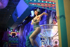 Lieschen-Mueller-Cirque-du-burlesque-Berlin-cocktailbar-am-Alexanderplatz-2026-24