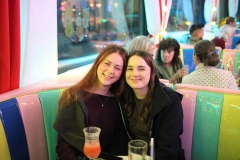 Lieschen-Mueller-Cirque-du-burlesque-Berlin-cocktailbar-am-Alexanderplatz-2026-43