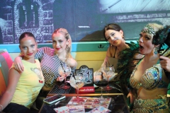 Lieschen-Mueller-Burlesque-Bar-Berlin-Erlebnis-Restaurant-und-Eventlocation-im-Fernsehturm-9