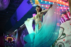 Lieschen-Mueller-Burlesque-Bar-Berlin-bestes-Erlebnis-Restaurant-Alexanderplatz-1