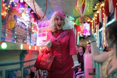 Lieschen-Mueller-Burlesque-Bar-Berlin-bestes-Erlebnis-Restaurant-Alexanderplatz-4