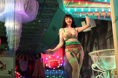 Beste-Unterhaltung-Berlin-Burlesquebar-Lieschen-Mueller-Erlebnis-Restaurant-und-Eventlocation-im-Fernsehturm