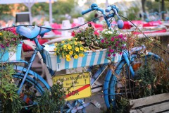 deine-Erlebnis-Terrasse-in-Berlin-Lieschen-Mueller-Burlesque-Bar-Berlin-Erlebnis-Restaurant-und-Eventlocation-im-Fernsehturm