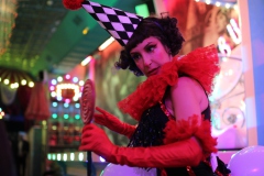 Weihnachts-Party-und-JGA-Idee-Berlin-Burlesque-Bar-Lieschen-Mueller-im-Fernsehturm-am-Alexanderplatz-2026