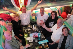 beste-Bar-Idee-fuer-deinen-Top-Abend-in-Berlin-Lieschen-Mueller-Burlesque-Bar-Berlin-Erlebnis-Restaurant-und-Eventlocation-im-Fernsehturm
