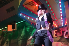 Lieschen-Mueller-Burlesque-Bar-Berlin-Erlebnis-Restaurant-und-Eventlocation-im-Fernsehturm-2026