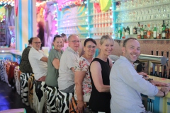 beste-Burlesque-Party-Bar-und-Erlebnis-Restaurant-Lieschen-Mueller-mit-Cirque-du-burlesque-Show-in-Berlin-unter-dem-Fernsehturm-Alexanderplatz-2026