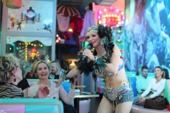 Lieschen-Mueller-Burlesque-Bar-Erlebnisrestaurant-Eventlocation-Berlin-Alexanderplatz-37