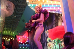beste-Burlesque-Eventlocation-und-Erlebnis-Restaurant-Lieschen-Mueller-mit-Cirque-du-burlesque-Show-in-Berlin-unter-dem-Fernsehturm-Alexanderplatz-2026