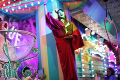 top-Idee-fuer-deine-Weihnachtsfeier-in-Berlin-Lieschen-Mueller-Bar-und-Cirque-du-Burlesque-Fernsehturm-Alexanderplatz-2026-3