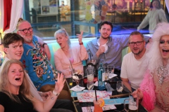 top-ten-Idee-fuer-deinen-Geburtstag-Lieschen-Mueller-Burlesque-Bar-Berlin-Erlebnis-Restaurant-und-Eventlocation-im-Fernsehturm