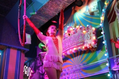 Lieschen-Mueller-Burlesque-Bar-Berlin-Erlebnis-Restaurant-Berlin-Fernsehturm-Bestes-Weihnachtsgeschenk-19