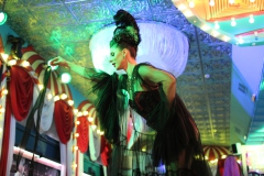 Lieschen-Mueller-Burlesque-Bar-Berlin-Erlebnis-Restaurant-Berlin-Fernsehturm-Bestes-Weihnachtsgeschenk-8