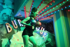 Lieschen-Mueller-Burlesque-Bar-Berlin-Erlebnis-Restaurant-Berlin-Fernsehturm-Bestes-Weihnachtsgeschenk-38