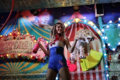 Lieschen-Mueller-Burlesque-Bar-Berlin-Erlebnis-Restaurant-Berlin-Fernsehturm-Bestes-Weihnachtsgeschenk-4