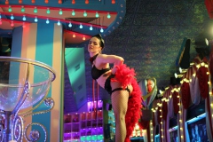 Lieschen-Mueller-Cirque-du-burlesque-Berlin-cocktailbar-am-Alexanderplatz-2026-6