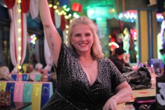 ieschen-Mueller-Burlesque-Bar-Berlin-Erlebnis-Restaurant-Berlin-Fernsehturm-Bestes-Weihnachtsgeschenk-14