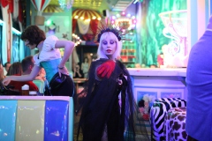 ieschen-Mueller-Burlesque-Bar-Berlin-Erlebnis-Restaurant-Berlin-Fernsehturm-Bestes-Weihnachtsgeschenk-16