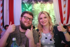 ieschen-Mueller-Burlesque-Bar-Berlin-Erlebnis-Restaurant-Berlin-Fernsehturm-Bestes-Weihnachtsgeschenk-2