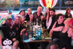 Beste-weihnachtsfeier-Idee-fuer-gruppen-in-Berlin-in-der-Burlesque-Bar-und-Erlebnis-Restaurant-Lieschen-Mueller-im-Fernsehturm-Alexanderplatz