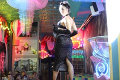 Lieschen-Mueller-Burlesque-Bar-Berlin-dein-Junggesellenabschied-Erlebnis-Restaurant-und-Eventlocation-im-Fernsehturm-2026