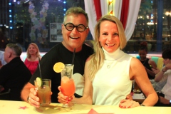 beste-Abend-Idee-in-Berlin-und-Gruppen-Abend-Lieschen-Mueller-Bar-und-Cirque-du-Burlesque-Fernsehturm-Alexanderplatz-2026
