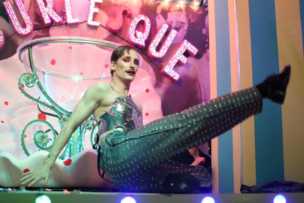 Nr. 1 Cirque du Burlesque in Berlin 2 Cirque du Burlesque in Berlin,