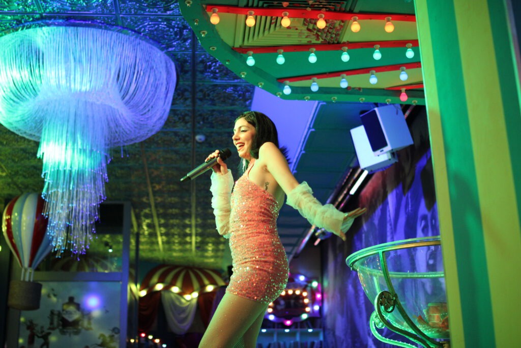 A Perfect Day at Lieschen Mueller: From Cozy Breakfast to Captivating Evening Show in Berlin Mitte 2 amazing show night in lieschen mueller berlin