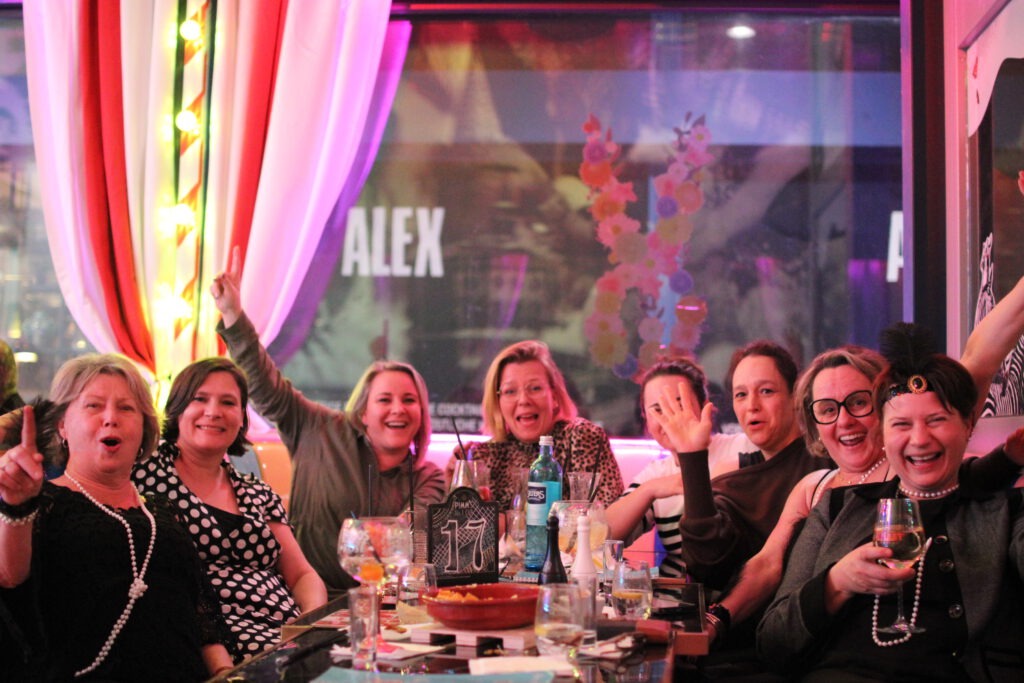 Mädelsabend Berlin: Wilder Girls Night im Lieschen Mueller am Alexanderplatz