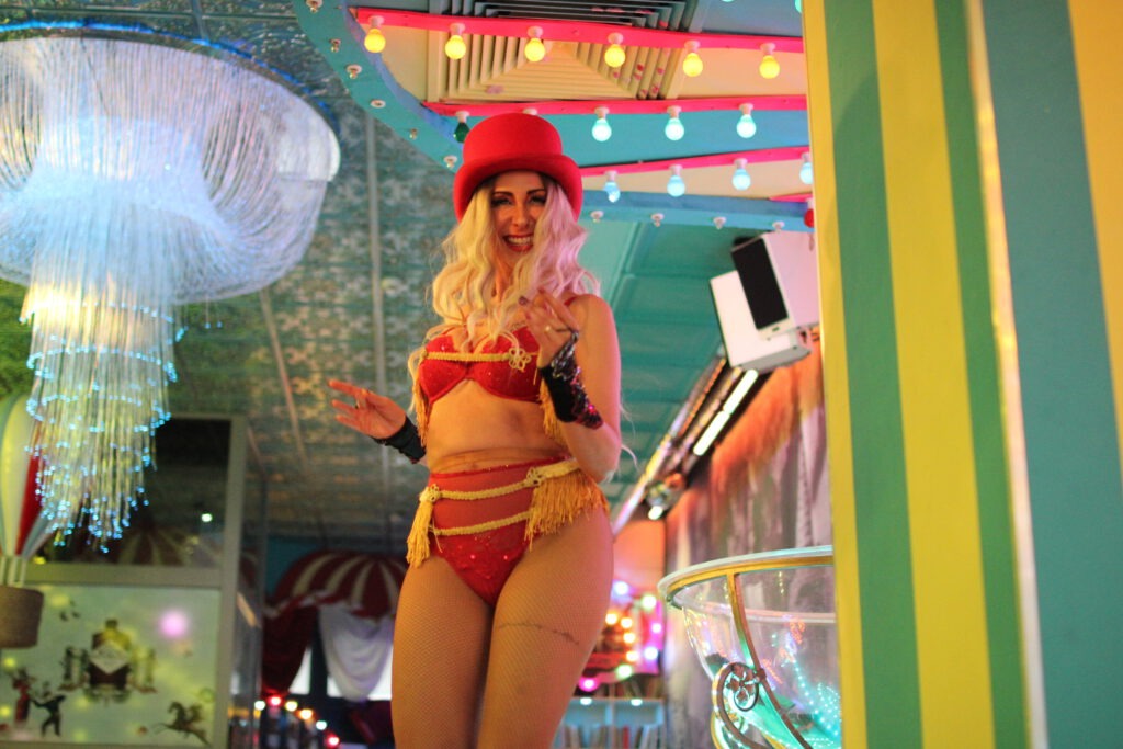 Die ideale Destination für jede Reisegruppe in Berlin bei einem Event in Mitte 2026 1 Große Reisegruppe bei einem Berlin Event in Mitte im Lieschen Müller am Alexanderplatz