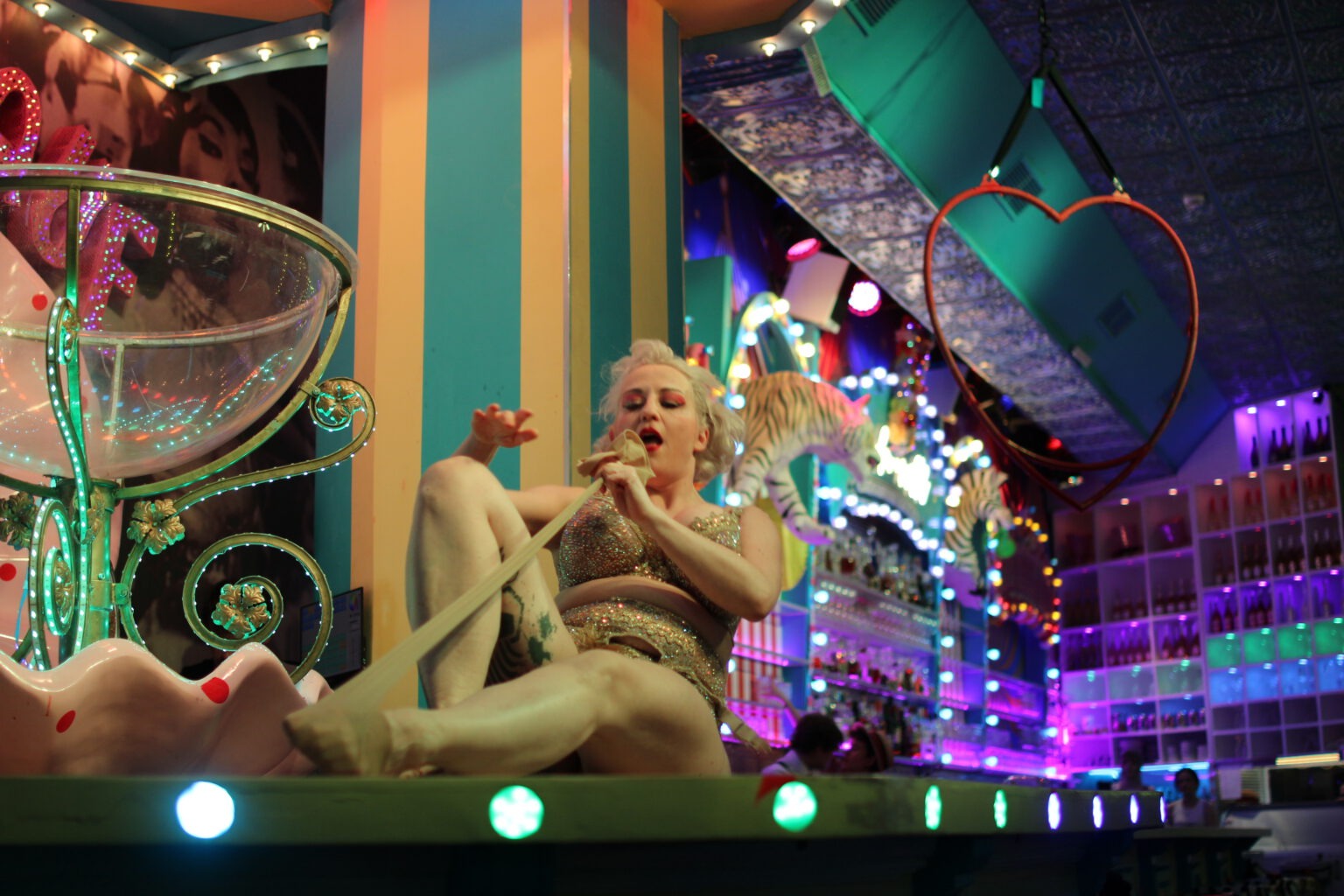Geburtstags Party In Der Bar Mit Show In Berlin Lieschen M ller geburtstags-party-in-der-bar-mit-show-in-berlin-lieschen-m-ller