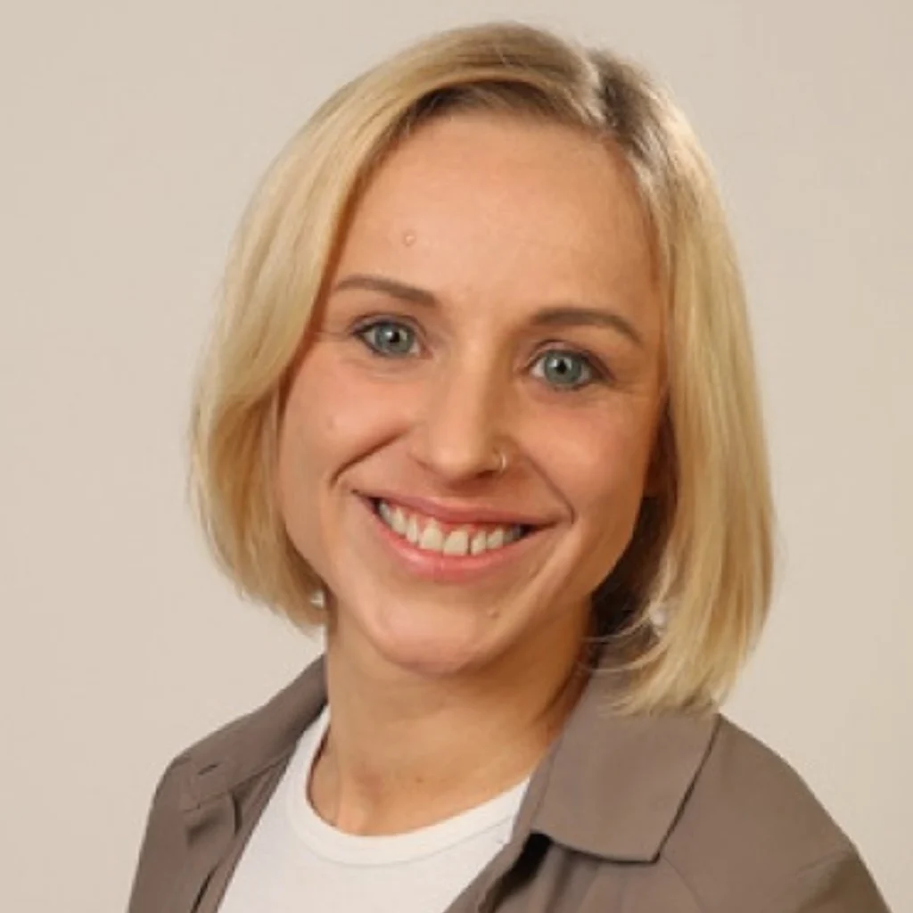 About Lieschen Mueller Teresa Bott Head Chef