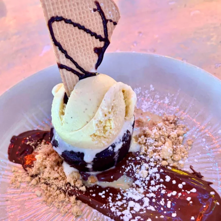 CHOCOLATE LAVA REVUE