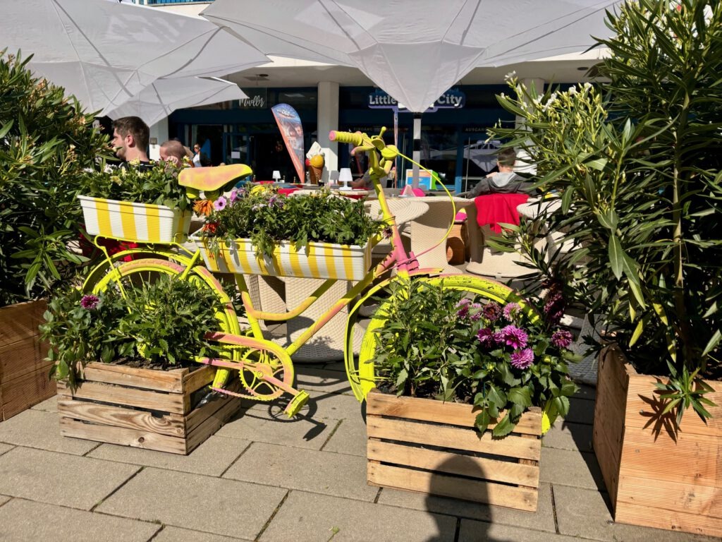 Kaffee und Kuchen Berlin Mitte am Alexanderplatz im Lieschen Mueller