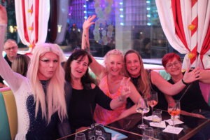 News 1 gruppenevent berlin am alexanderplatz